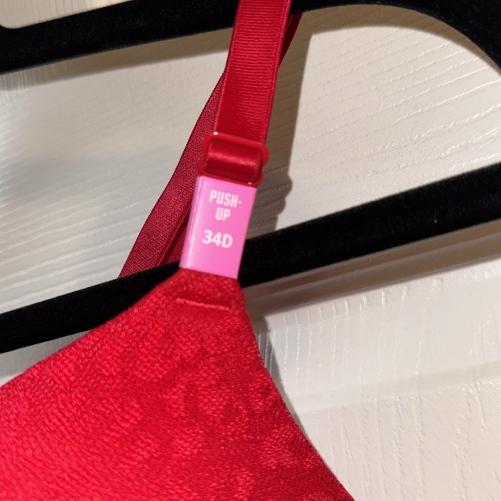 PINK Victoria's Secret Red Cheetah Laced Push Up Bra - Picture 5 of 5